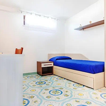 Daisy Penthouse * فيكو إيكوينس